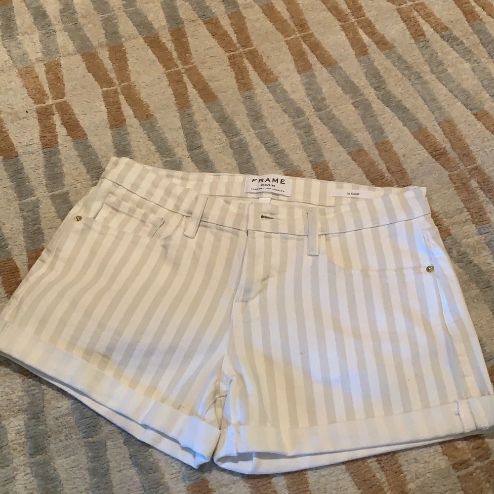 frame cream shorts!